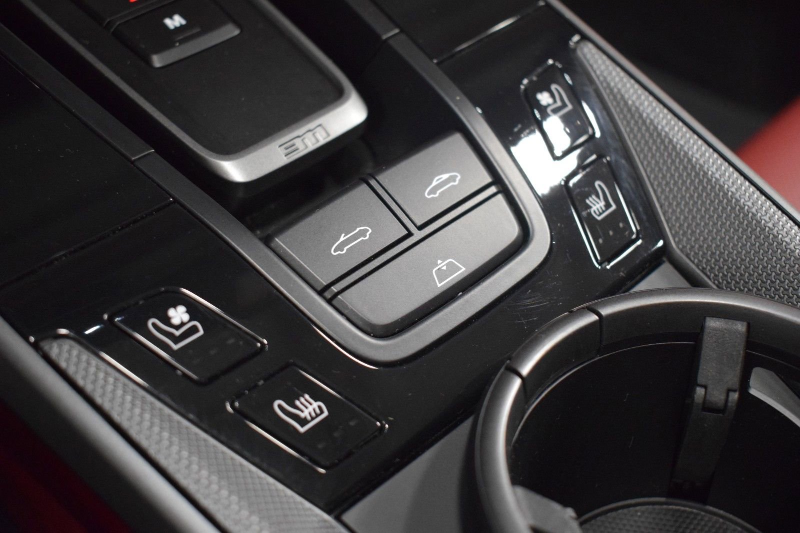 Used 2024 Porsche 911 Carrera 4S AWD/4WD image 35