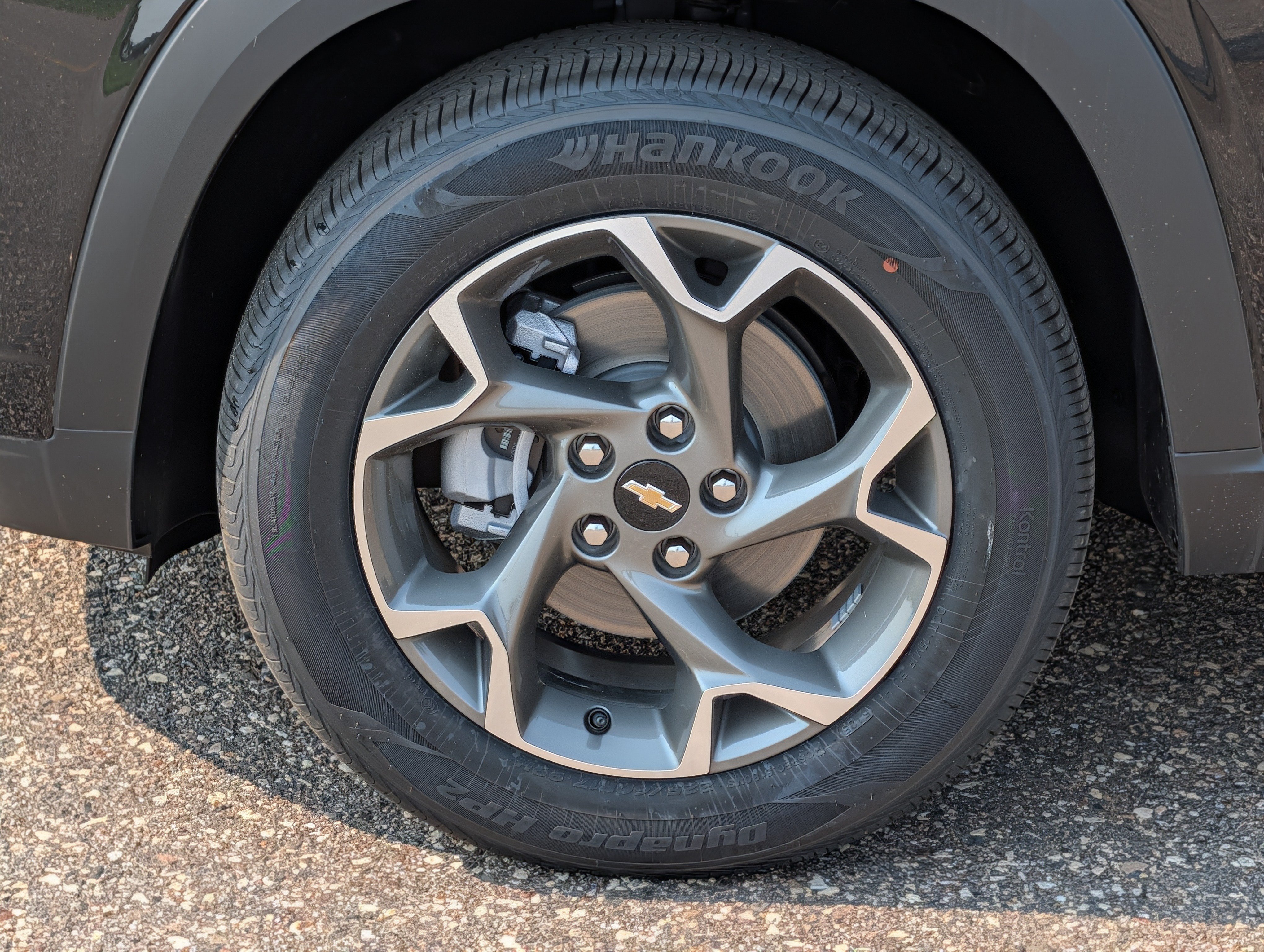 New 2026 Chevrolet Trax LT w/ Sunroof Package FWD image 7