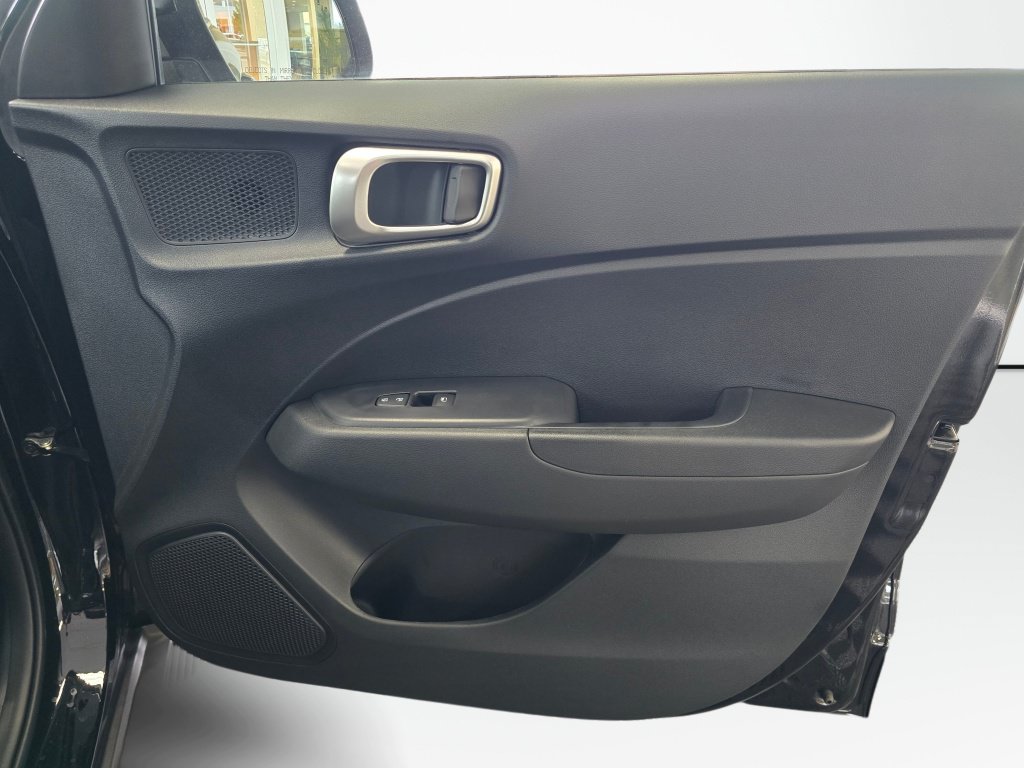 New 2026 Hyundai Venue SEL FWD image 41