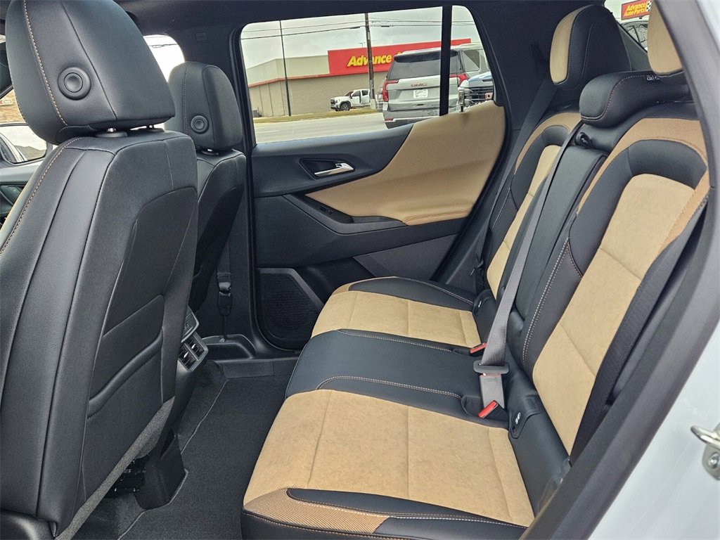 New 2026 Chevrolet Equinox ACTIV w/ Safety and Technology Package image 4