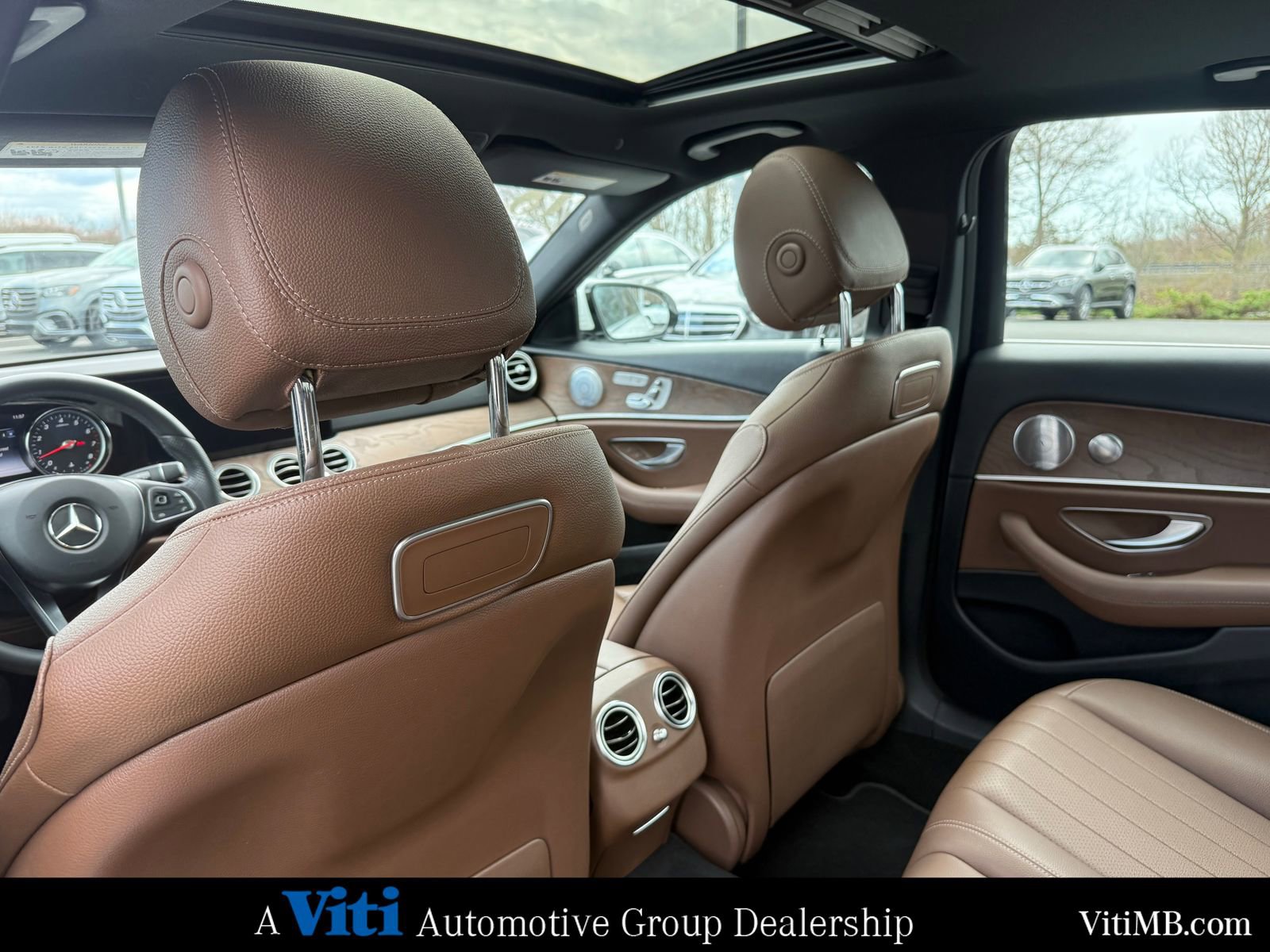 Used 2018 Mercedes-Benz E 300 image 21