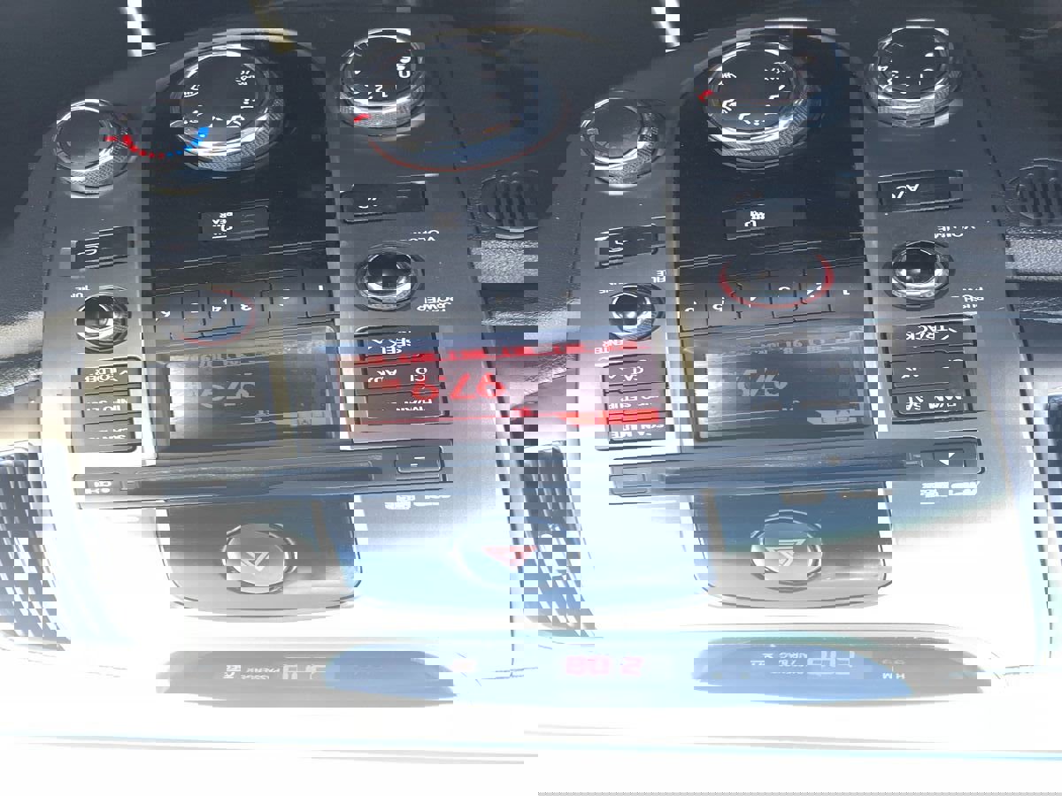 Used 2010 Kia Forte SX image 16