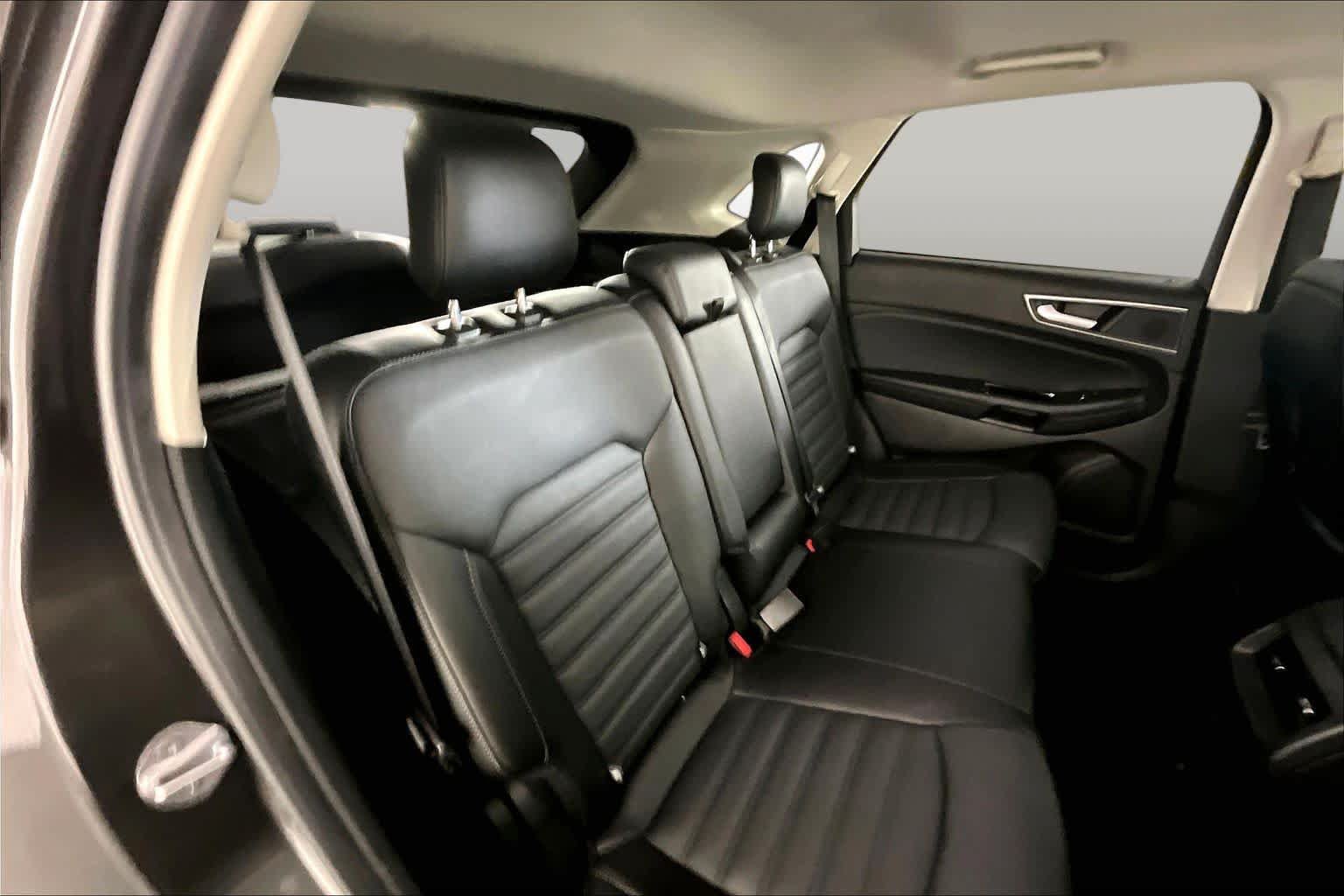 Used 2017 Ford Edge SEL w/ Equipment Group 201A FWD image 20