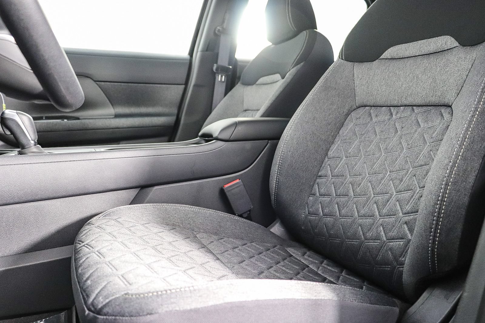 New 2026 Nissan Kicks SV w/ SV Premium Package FWD image 24