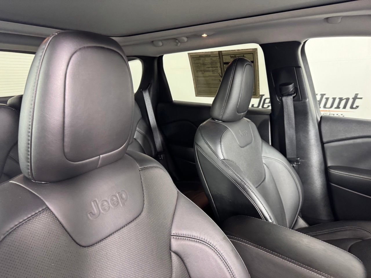 Used 2021 Jeep Cherokee Limited w/ Elite Package AWD/4WD image 36