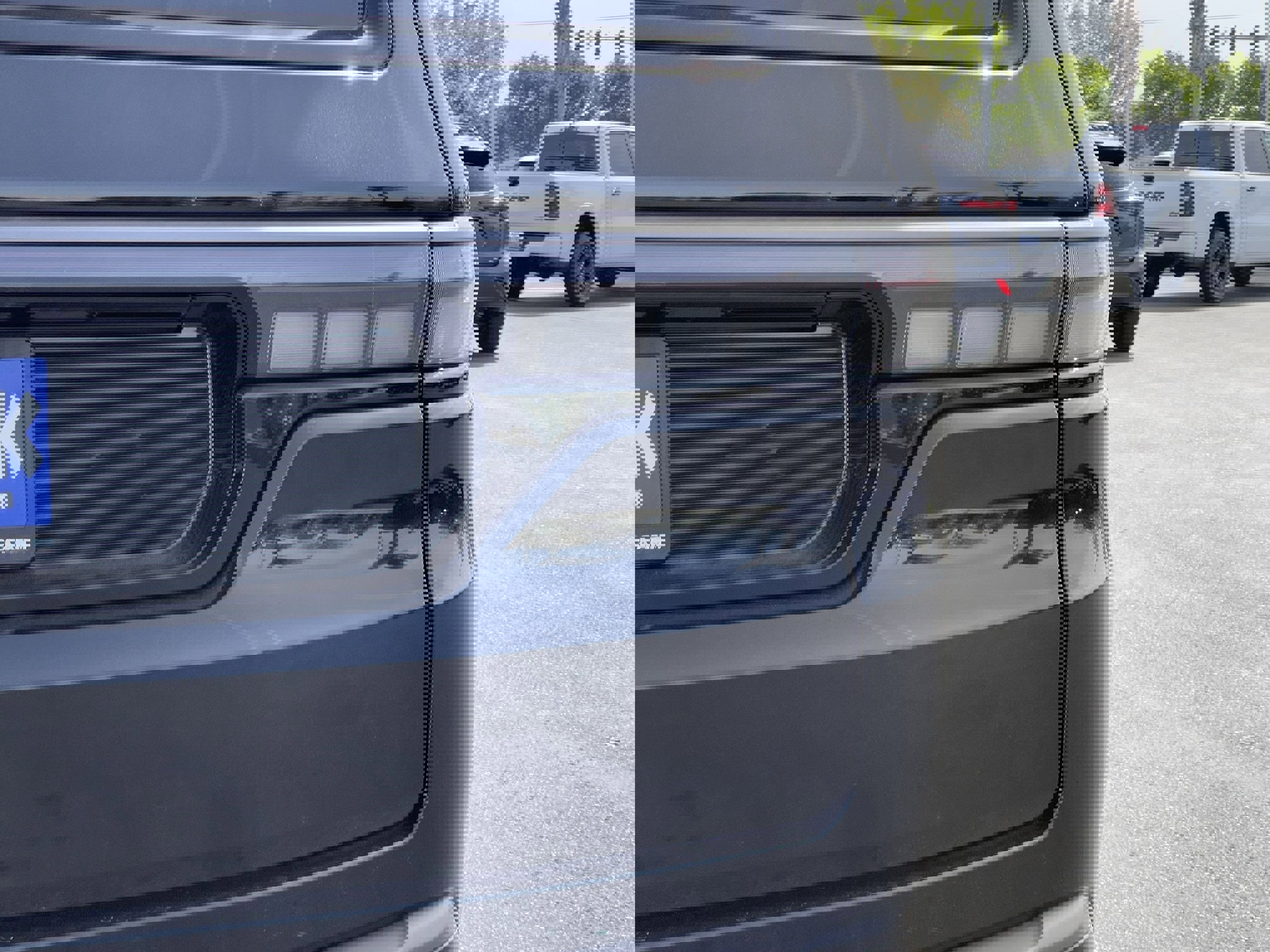 New 2026 Jeep Grand Wagoneer Limited w/ 8-Passenger Seating Package AWD/4WD image 9