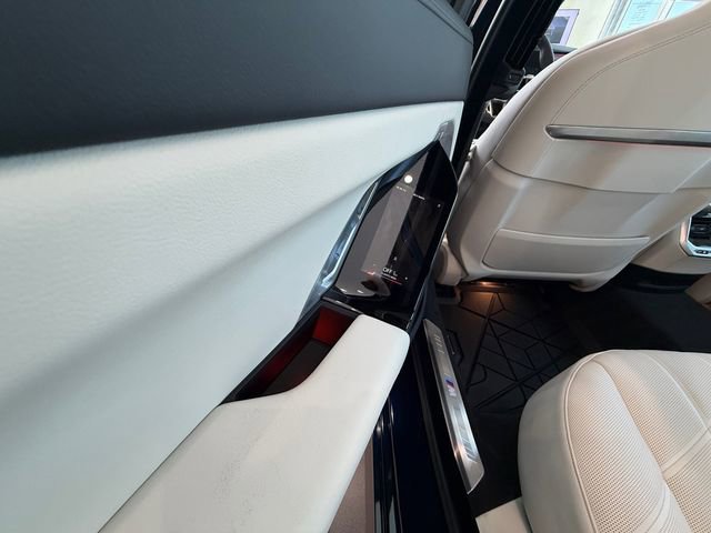 New 2026 BMW 740i xDrive w/ Executive Package image 31