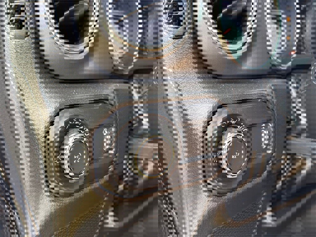 Used 2023 Jeep Wrangler Unlimited Rubicon w/ LED Lighting Group image 17