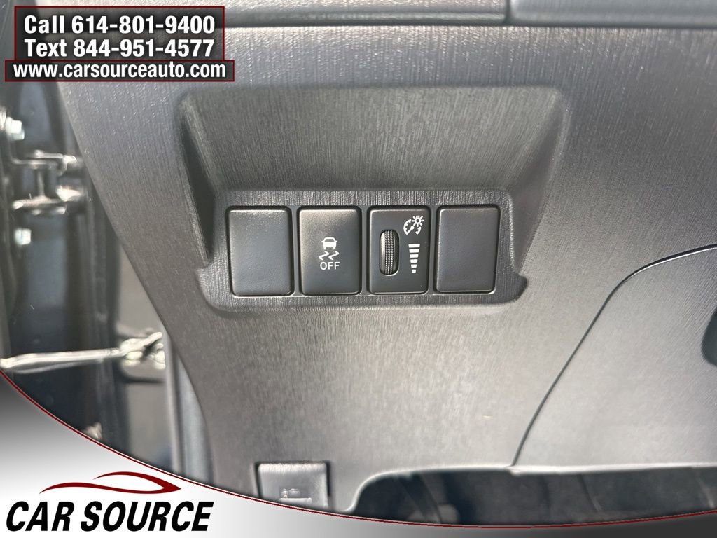 Used 2017 Toyota Prius V Three image 14