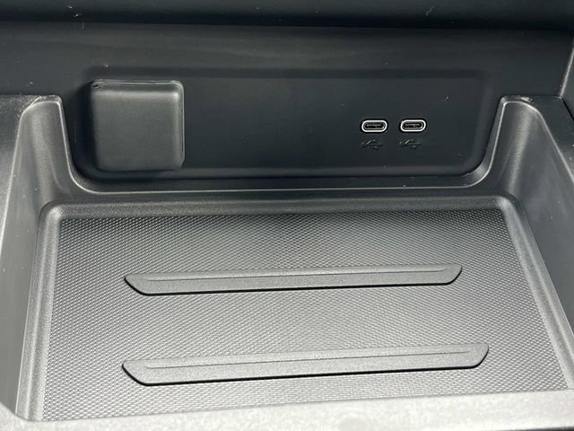 New 2025 GMC Sierra EV Denali image 27