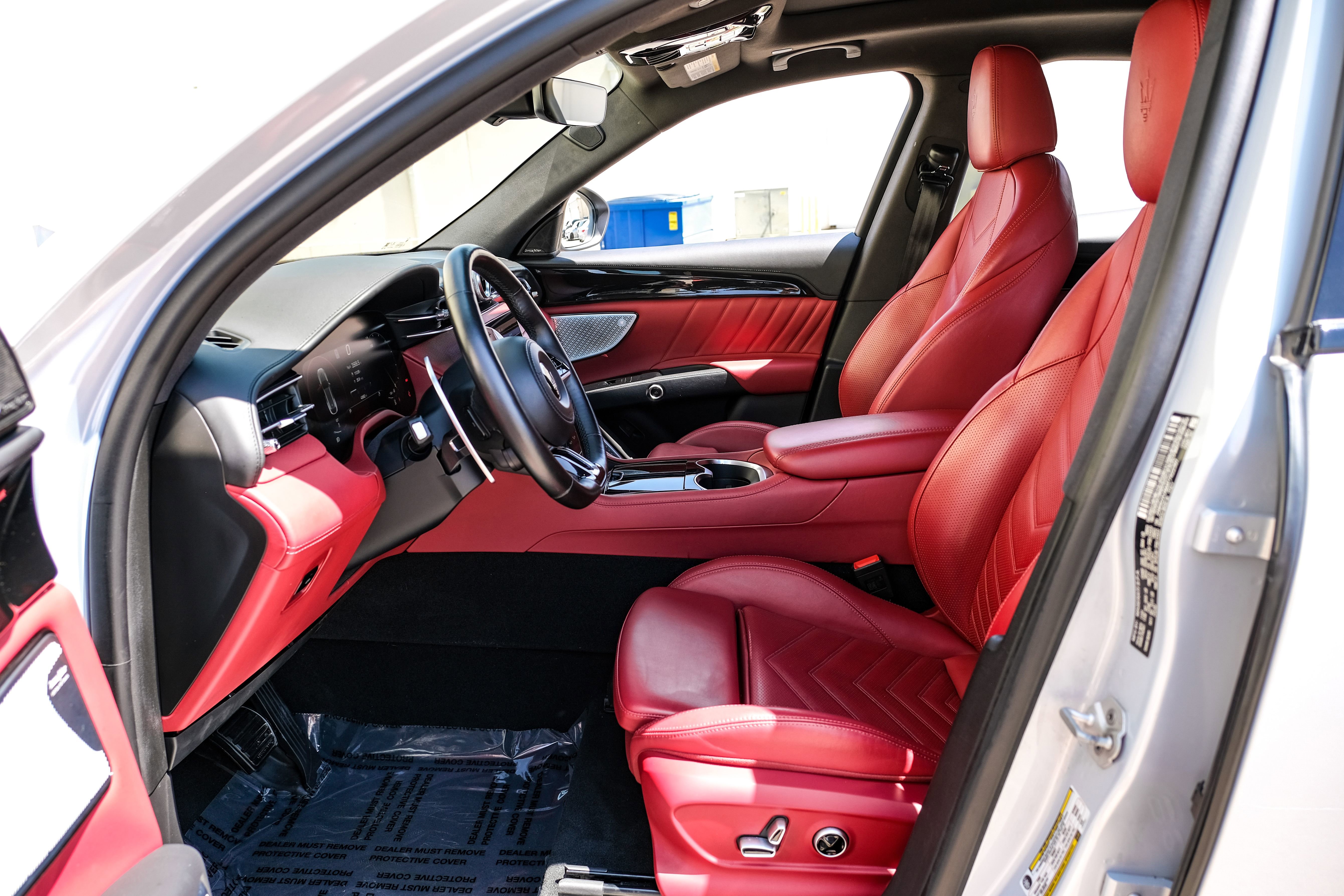Used 2023 Maserati Grecale Modena AWD/4WD image 3