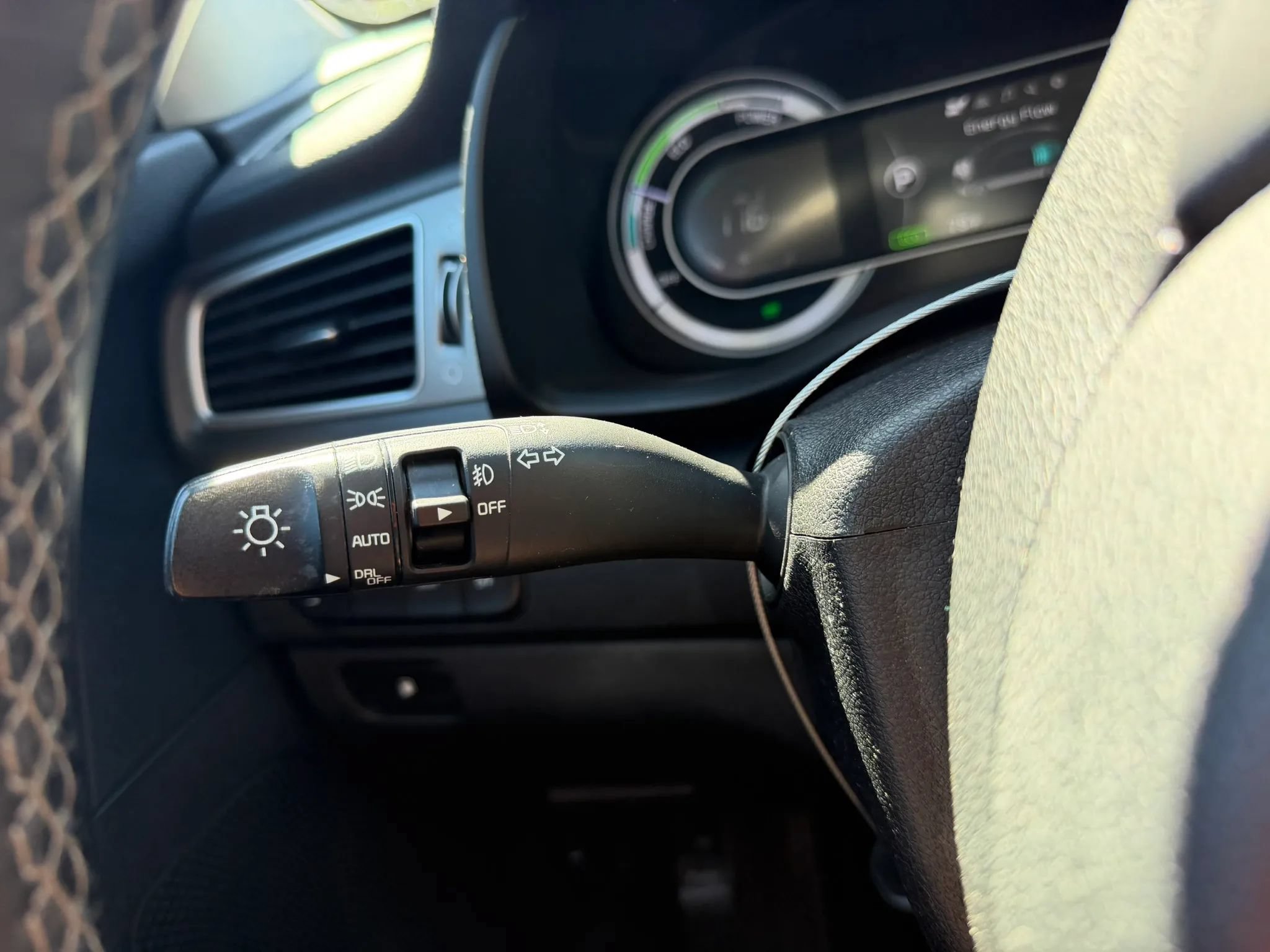 Used 2019 Kia Niro LX FWD image 16