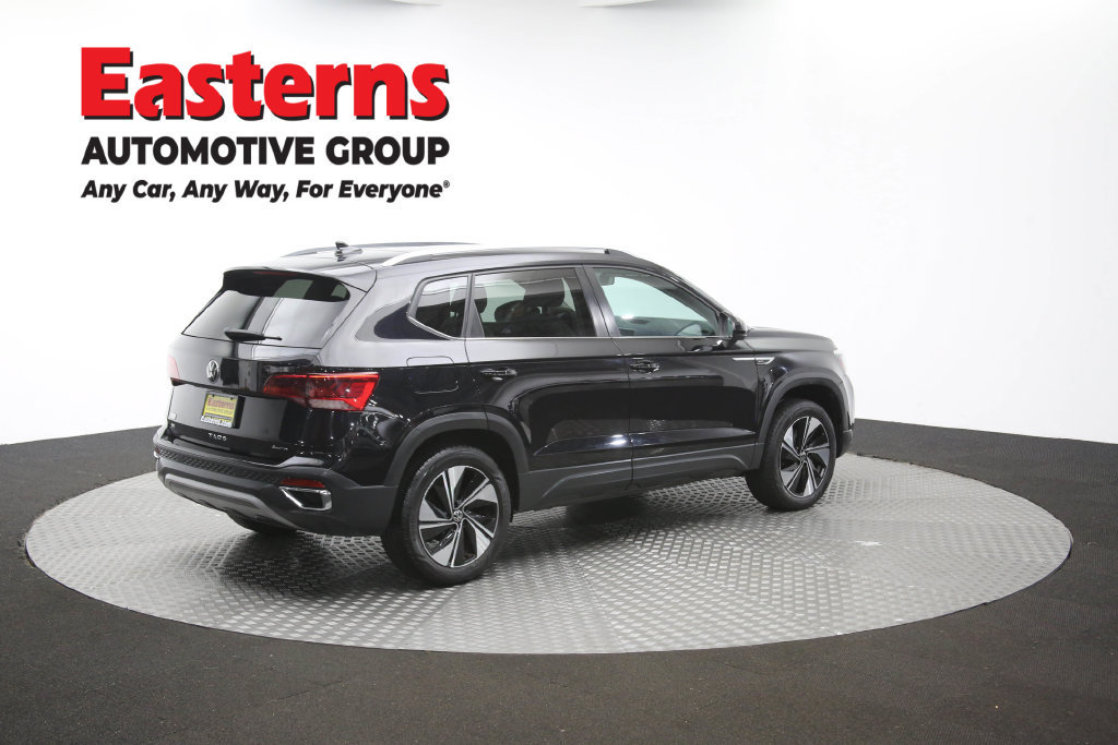 Used 2024 Volkswagen Taos SE AWD/4WD image 40