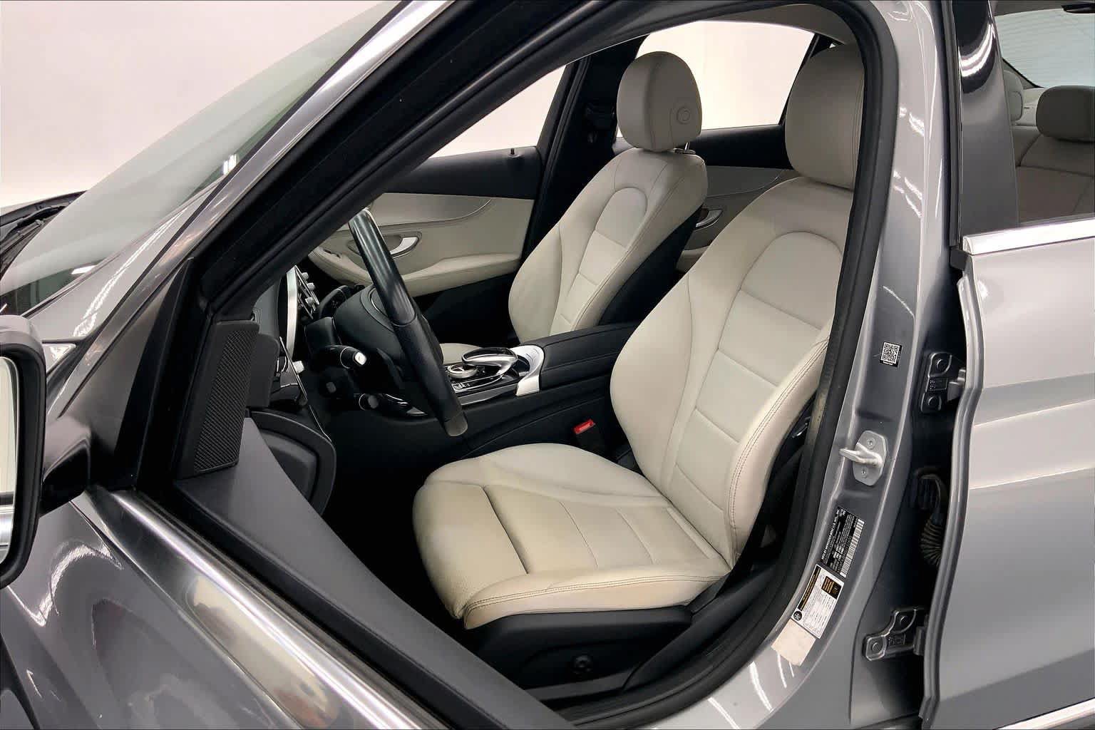 Used 2016 Mercedes-Benz C 300 Sedan image 21