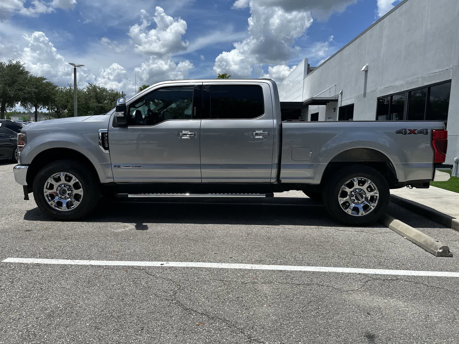 Used 2020 Ford F250 Lariat w/ Lariat Ultimate Package AWD/4WD image 5
