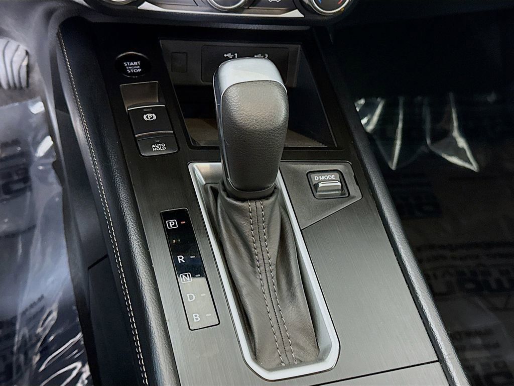 Certified 2025 Nissan Kicks SV image 10