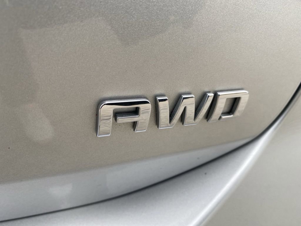 Used 2021 Chevrolet Equinox LS image 14