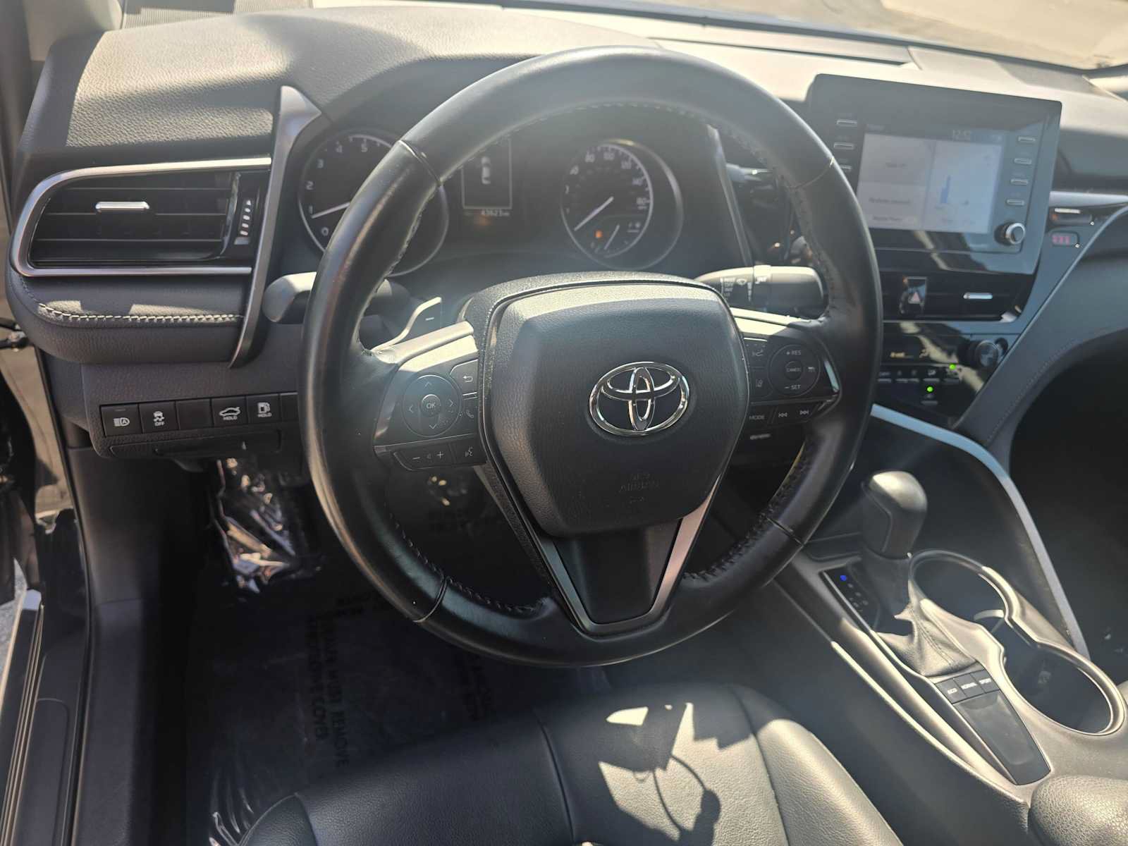 Used 2023 Toyota Camry SE FWD image 23
