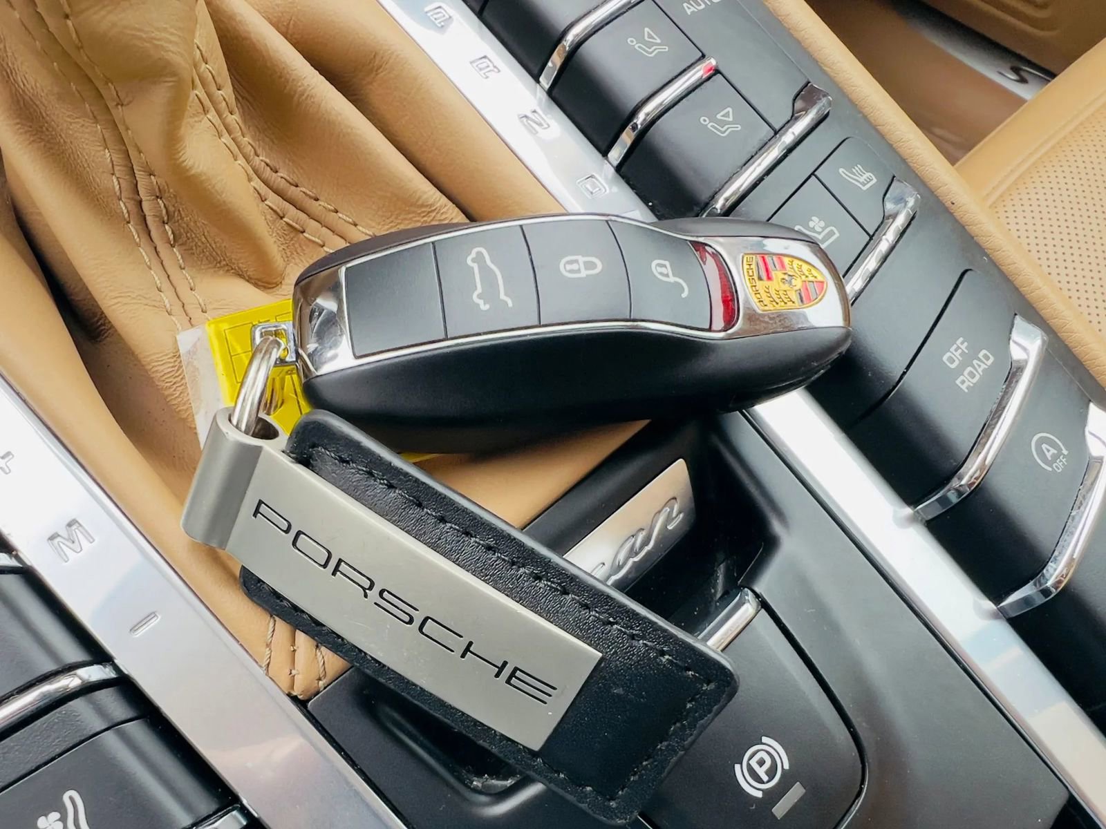 Used 2016 Porsche Macan S image 38