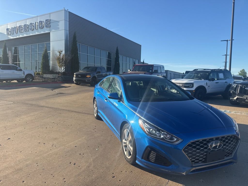 Used 2019 Hyundai Sonata Limited w/ Ultimate Package 04