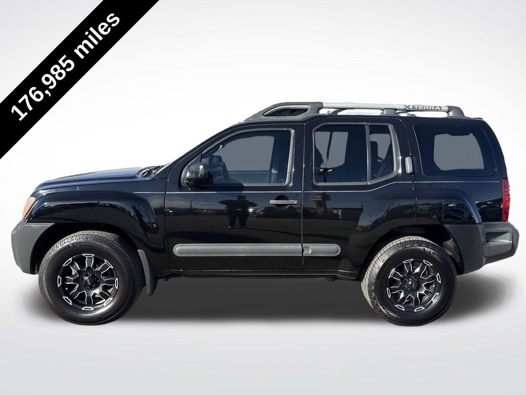 Used 2015 Nissan Xterra S w/ Value Package image 2