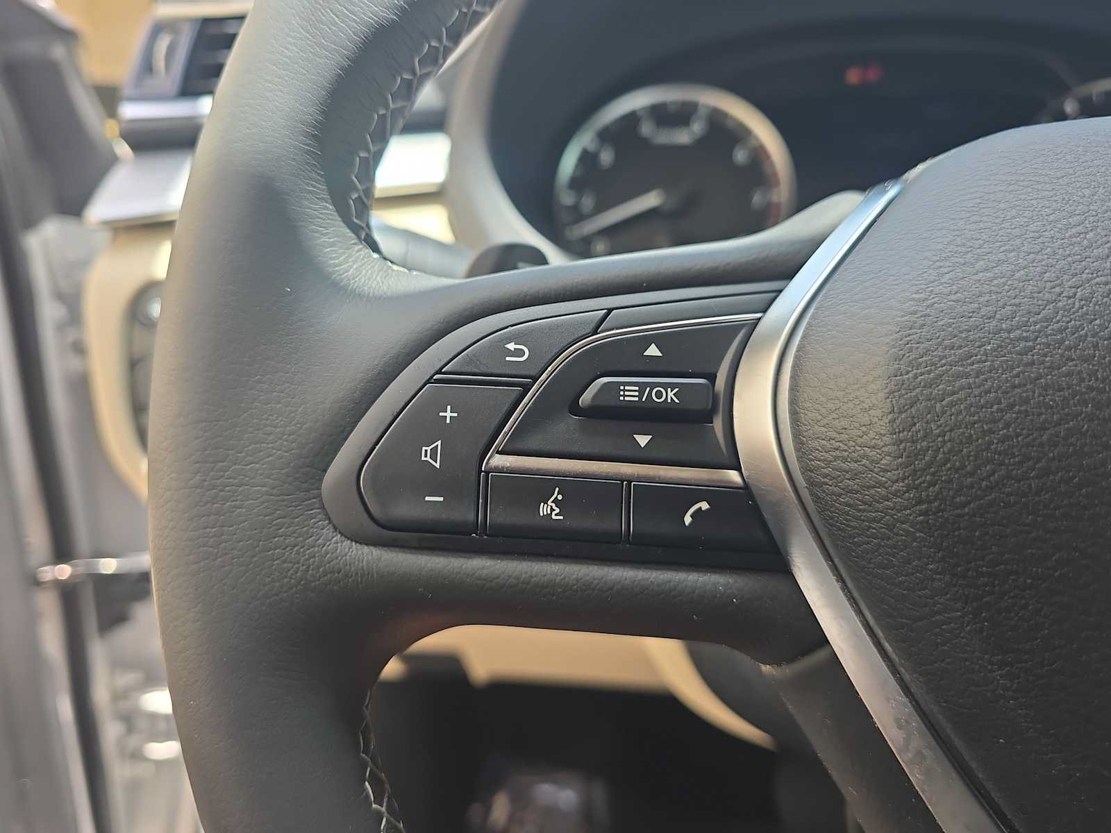 Used 2021 INFINITI QX50 Essential FWD image 23