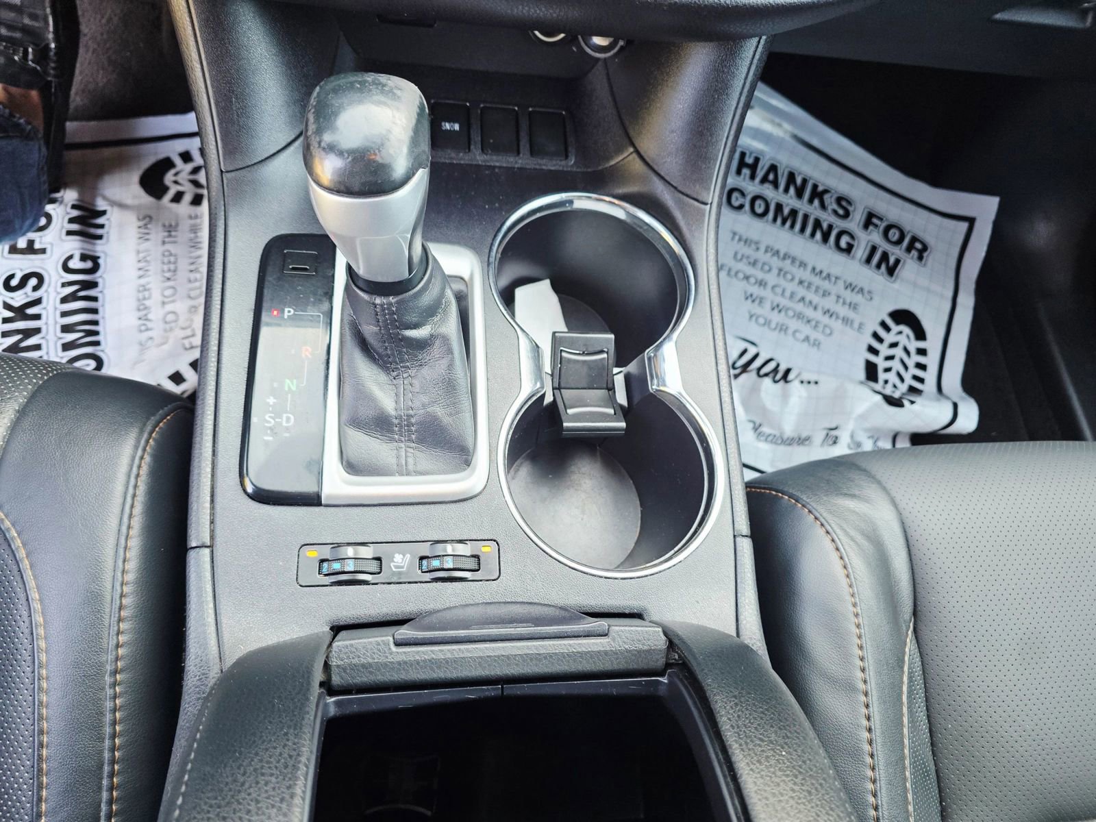 Used 2016 Toyota Highlander Limited image 22