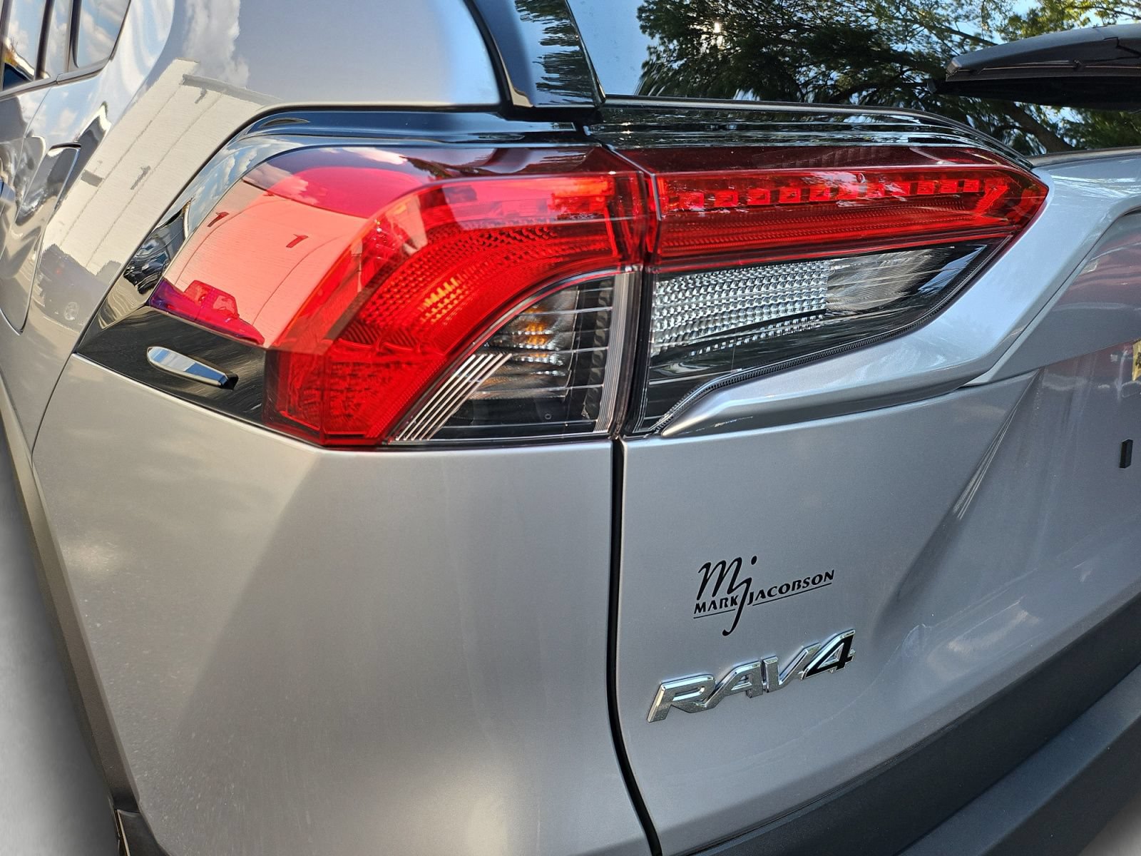 Used 2024 Toyota RAV4 XLE w/ Convenience Package AWD/4WD image 20