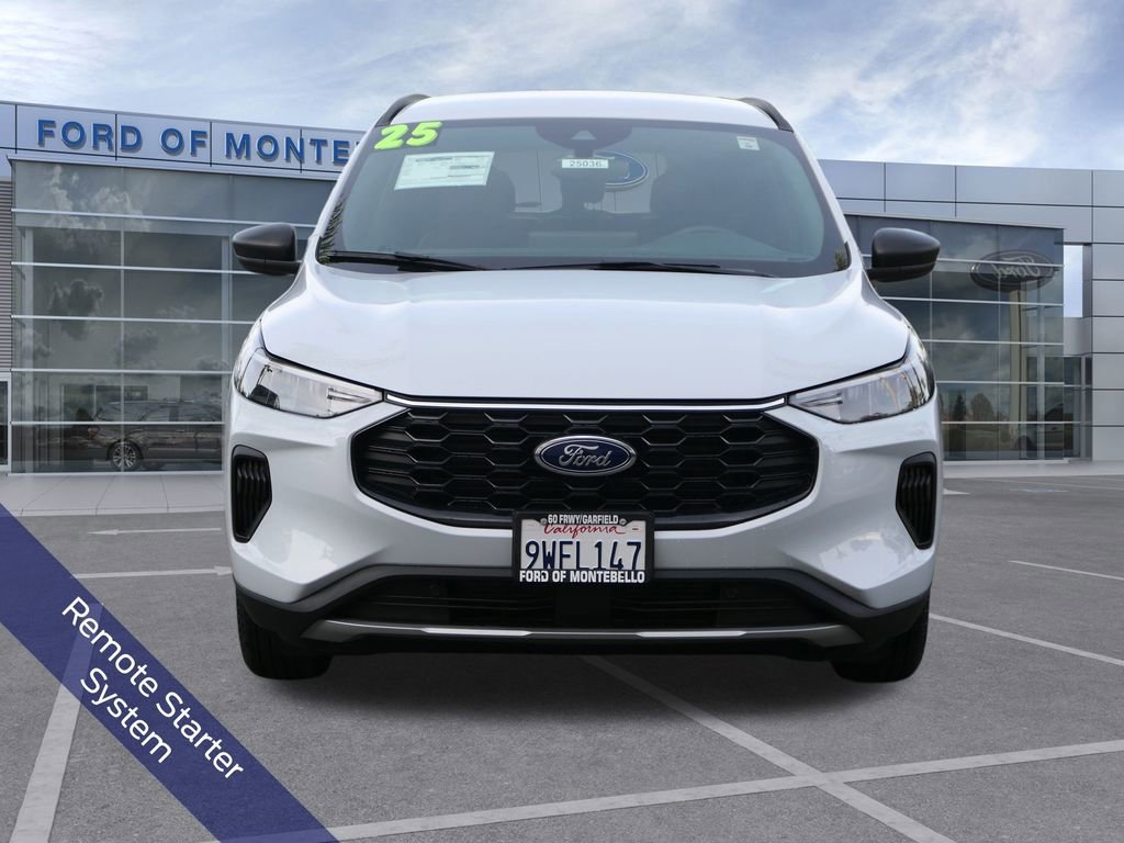 Used 2025 Ford Escape ST-Line w/ Equipment Group 301A image 9