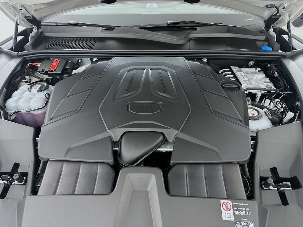 New 2026 Porsche Cayenne E-Hybrid Coupe AWD/4WD image 31