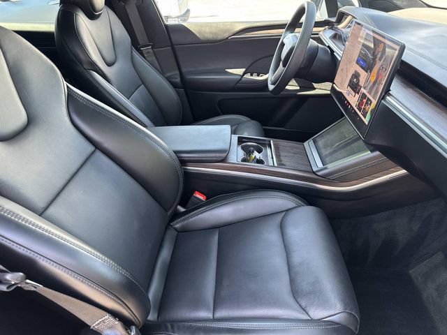 Used 2024 Tesla Model X AWD/4WD image 34