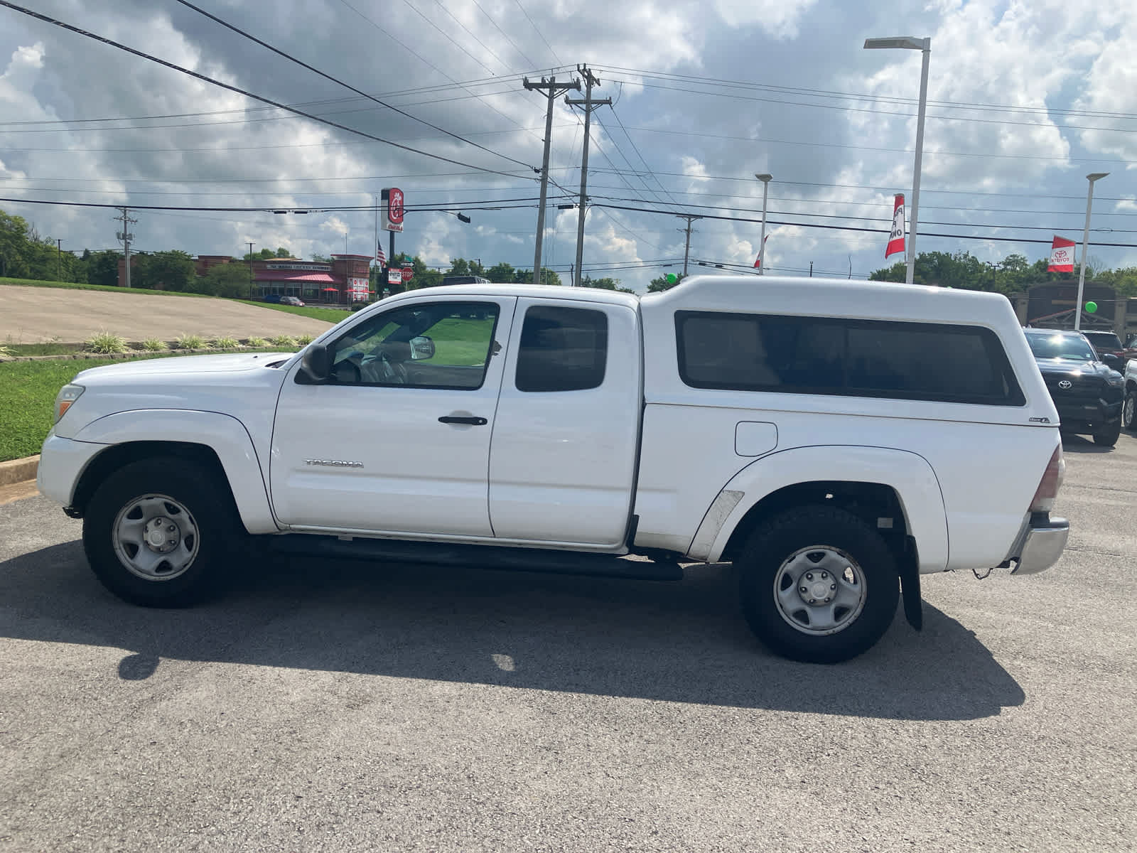 Used 2013 Toyota Tacoma PreRunner w/ SR5 Pkg RWD image 3