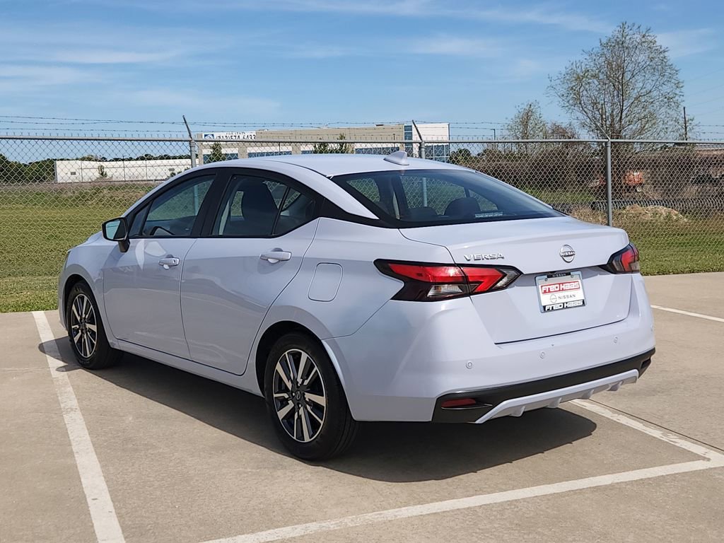 Used 2025 Nissan Versa SV image 7