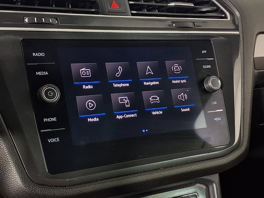 Used 2024 Volkswagen Tiguan SE R-Line FWD image 22