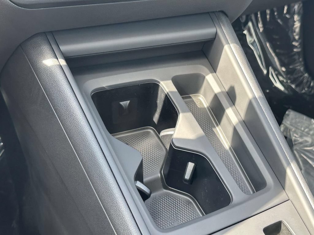 New 2026 Volkswagen Tiguan SE R-Line AWD/4WD image 24