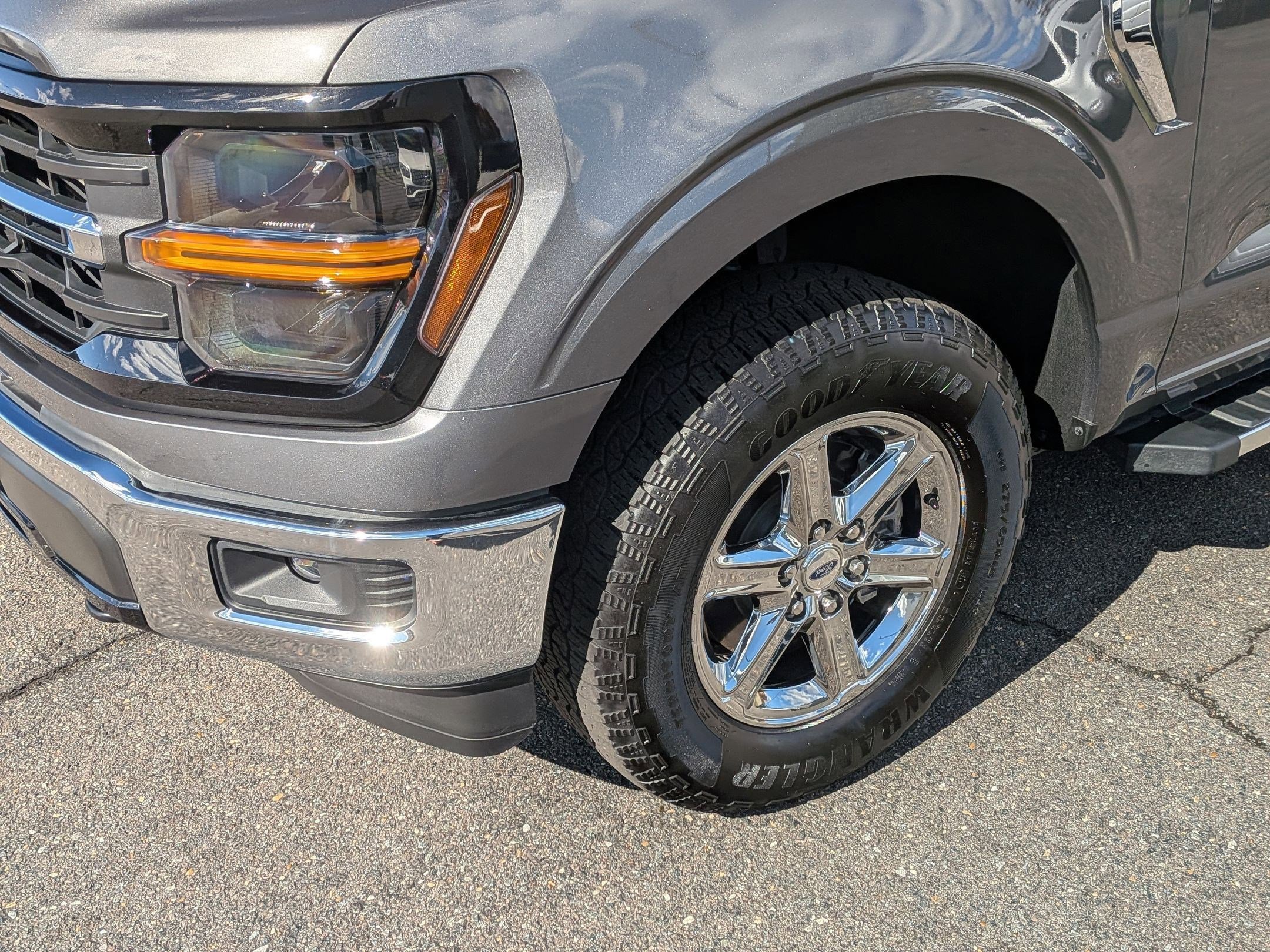 Used 2024 Ford F150 XLT w/ Mobile Office Package image 9