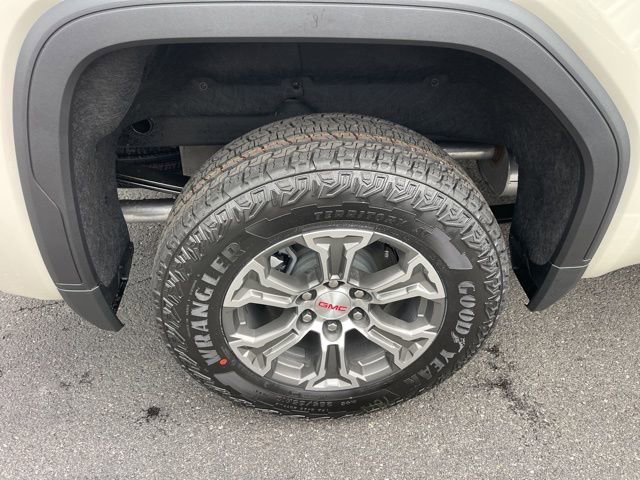 New 2026 GMC Sierra 1500 SLE w/ X31 Off-Road Package image 10