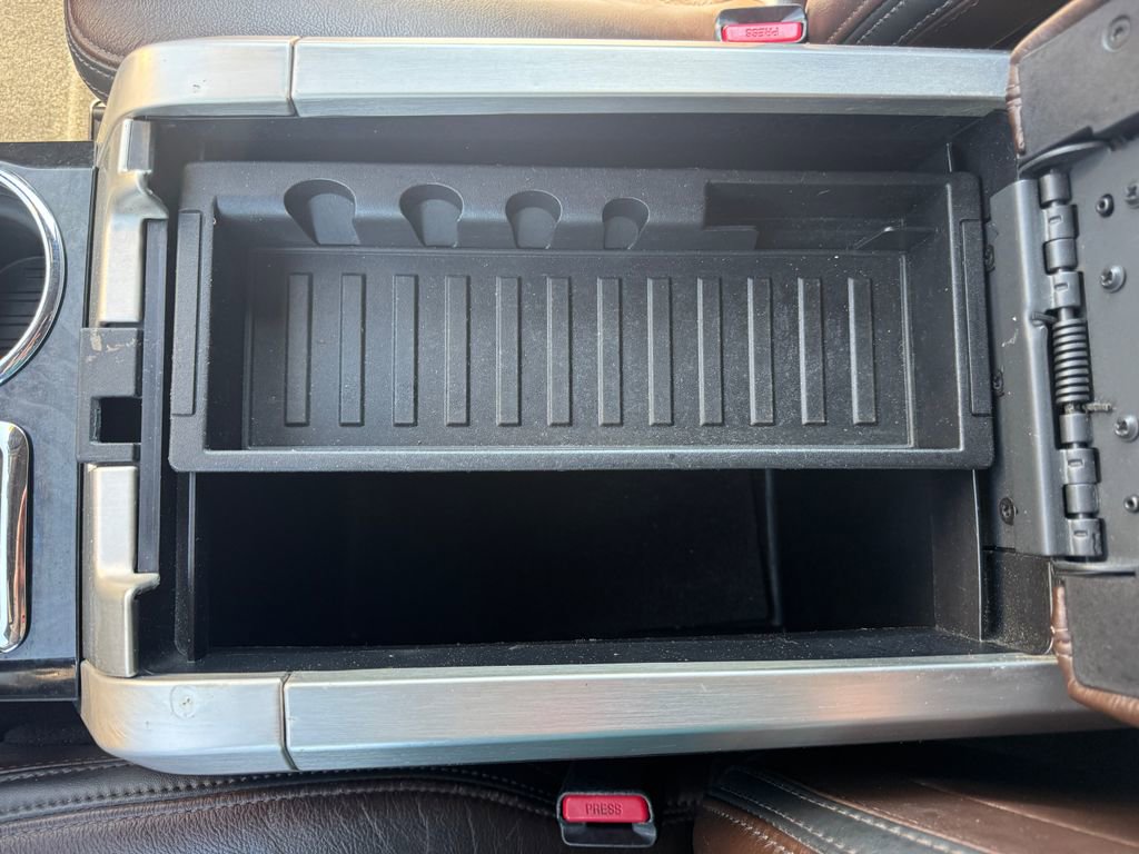 Used 2011 Ford F150 Platinum AWD/4WD image 36