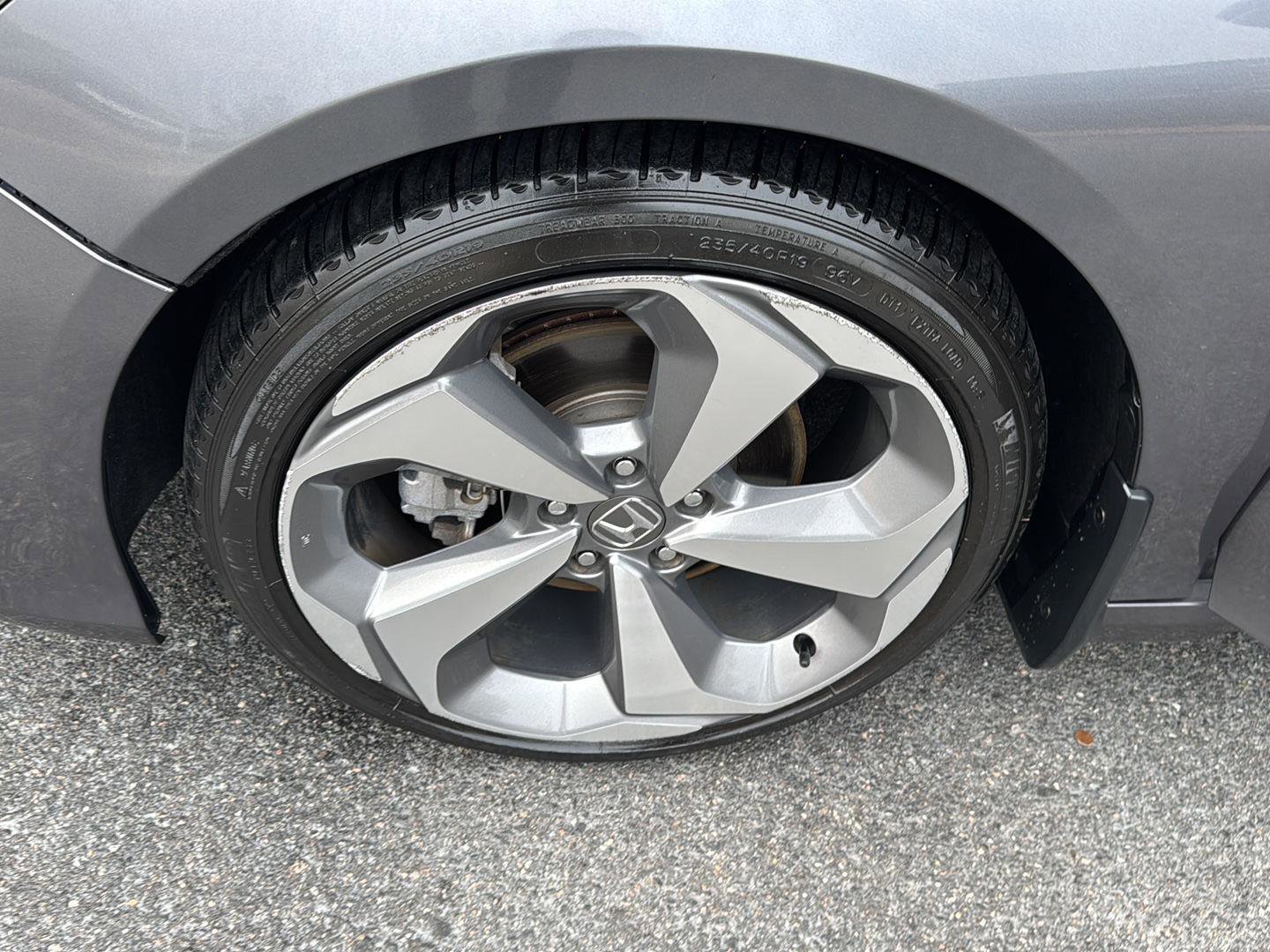 Used 2018 Honda Accord Touring image 34