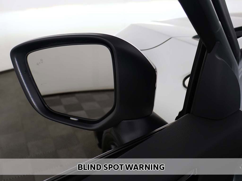 New 2026 Mitsubishi Eclipse Cross Black Edition image 4