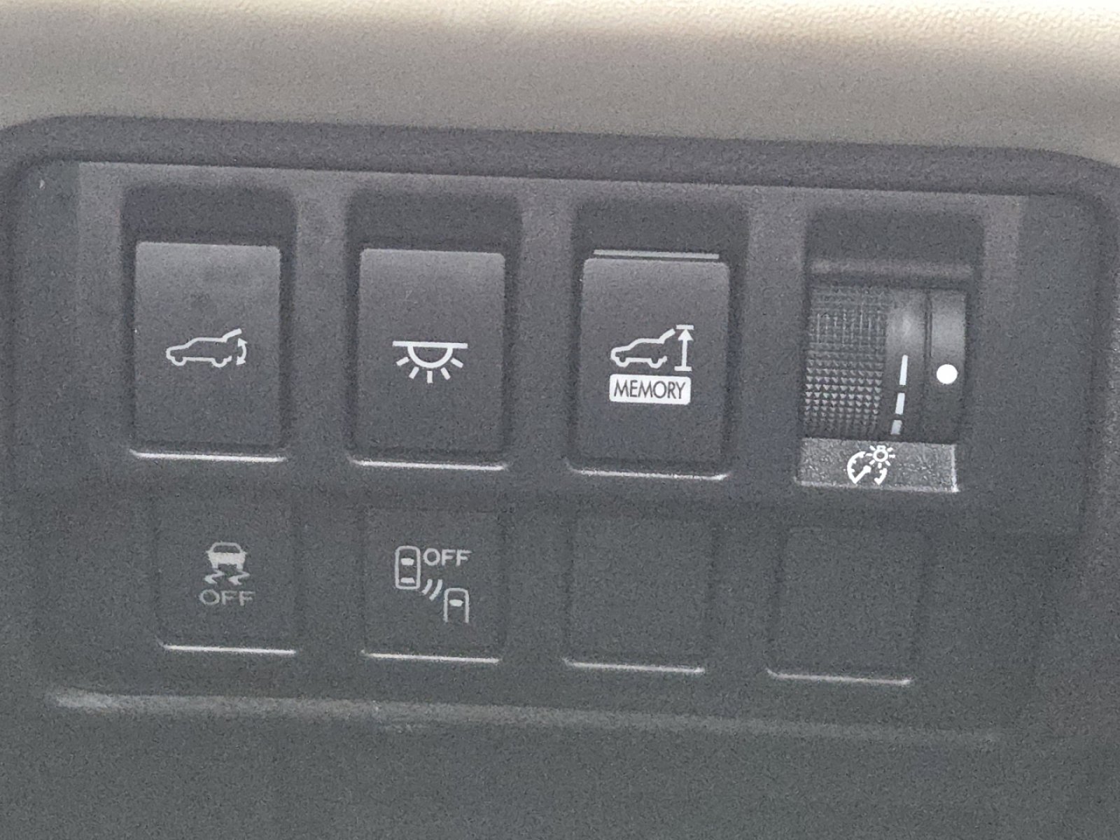 Used 2020 Subaru Ascent Limited w/ Technology Package image 7