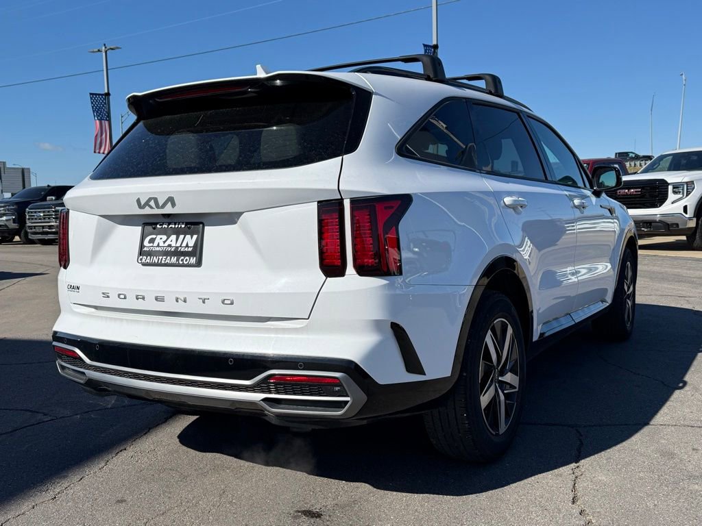 Used 2022 Kia Sorento EX w/ Panoramic Sunroof Package image 7