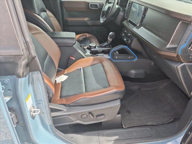 Used 2022 Ford Bronco Outer Banks AWD/4WD image 16