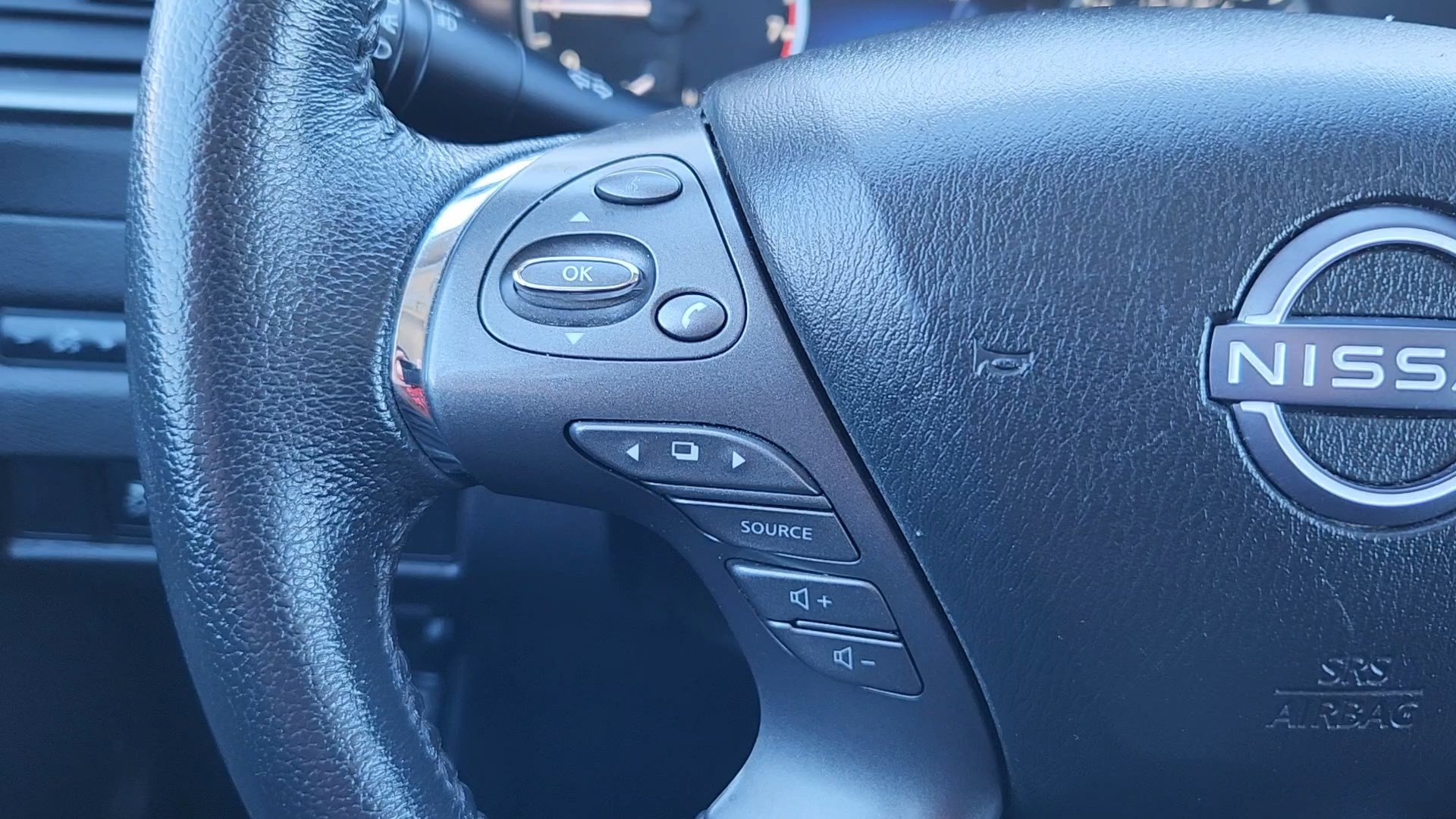 Used 2023 Nissan Murano SV image 12