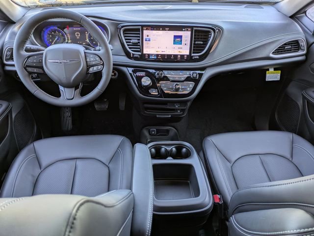 New 2026 Chrysler Pacifica Select FWD image 21