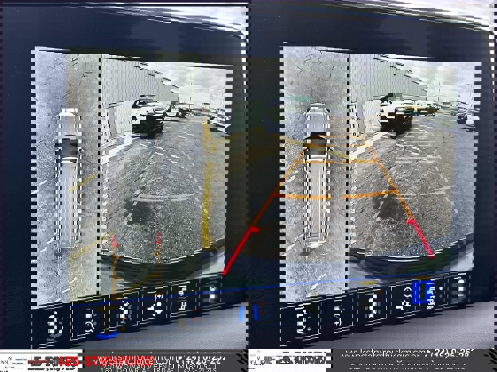 Used 2023 GMC Yukon AT4 w/ Technology Package image 31