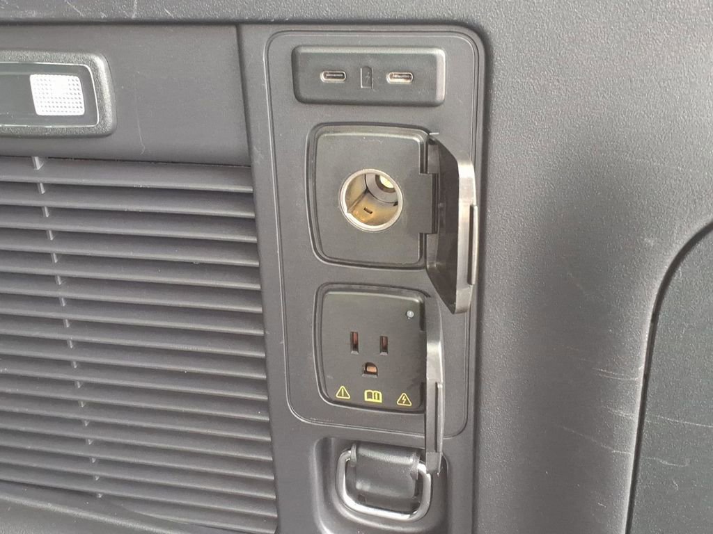 Used 2025 Ford Expedition Max Platinum image 10