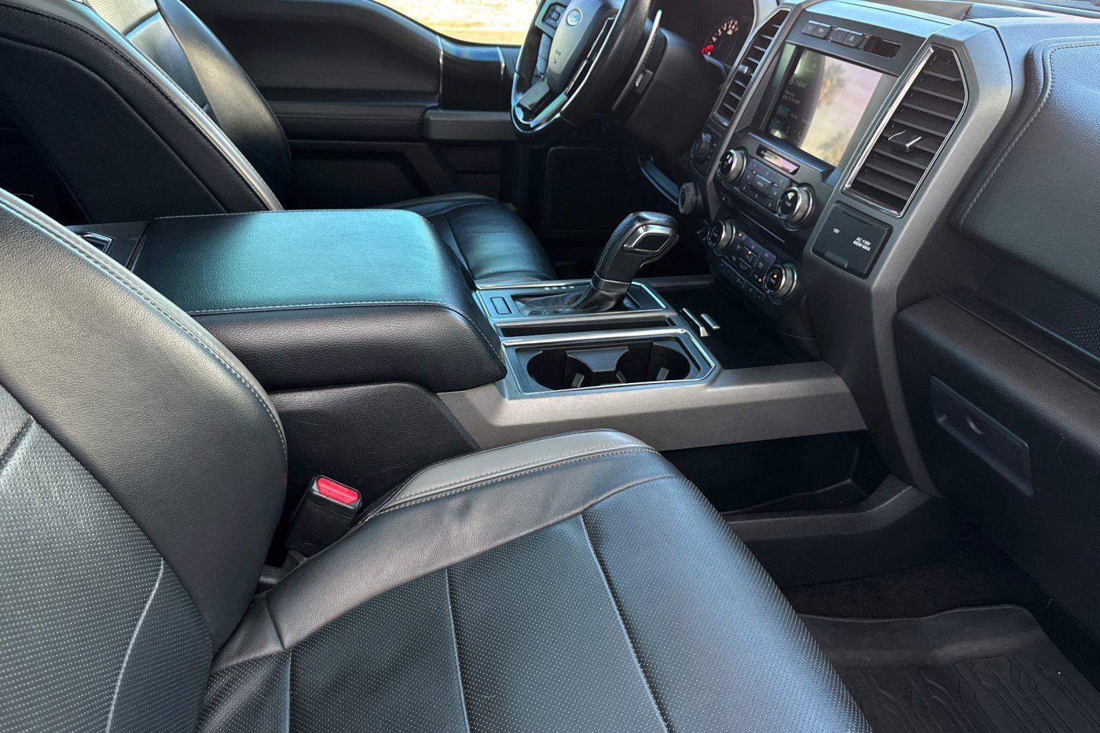 Used 2017 Ford F150 Raptor w/ Equipment Group 802A Luxury image 16