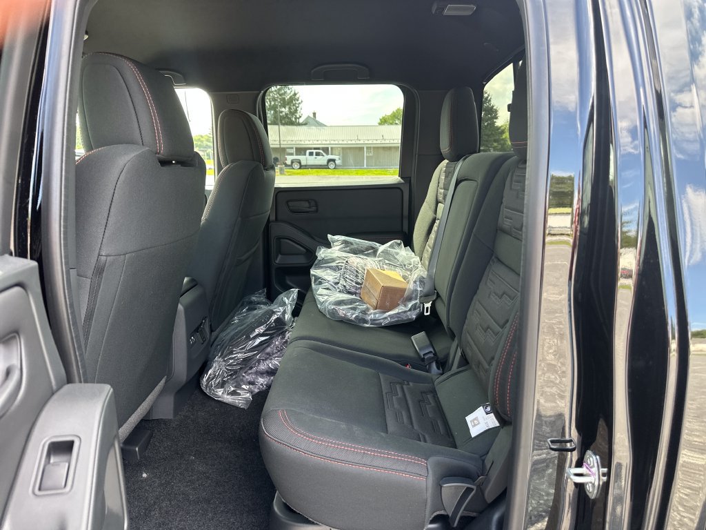 New 2026 Nissan Frontier PRO-4X w/ Pro-4x Convenience Package AWD/4WD image 17