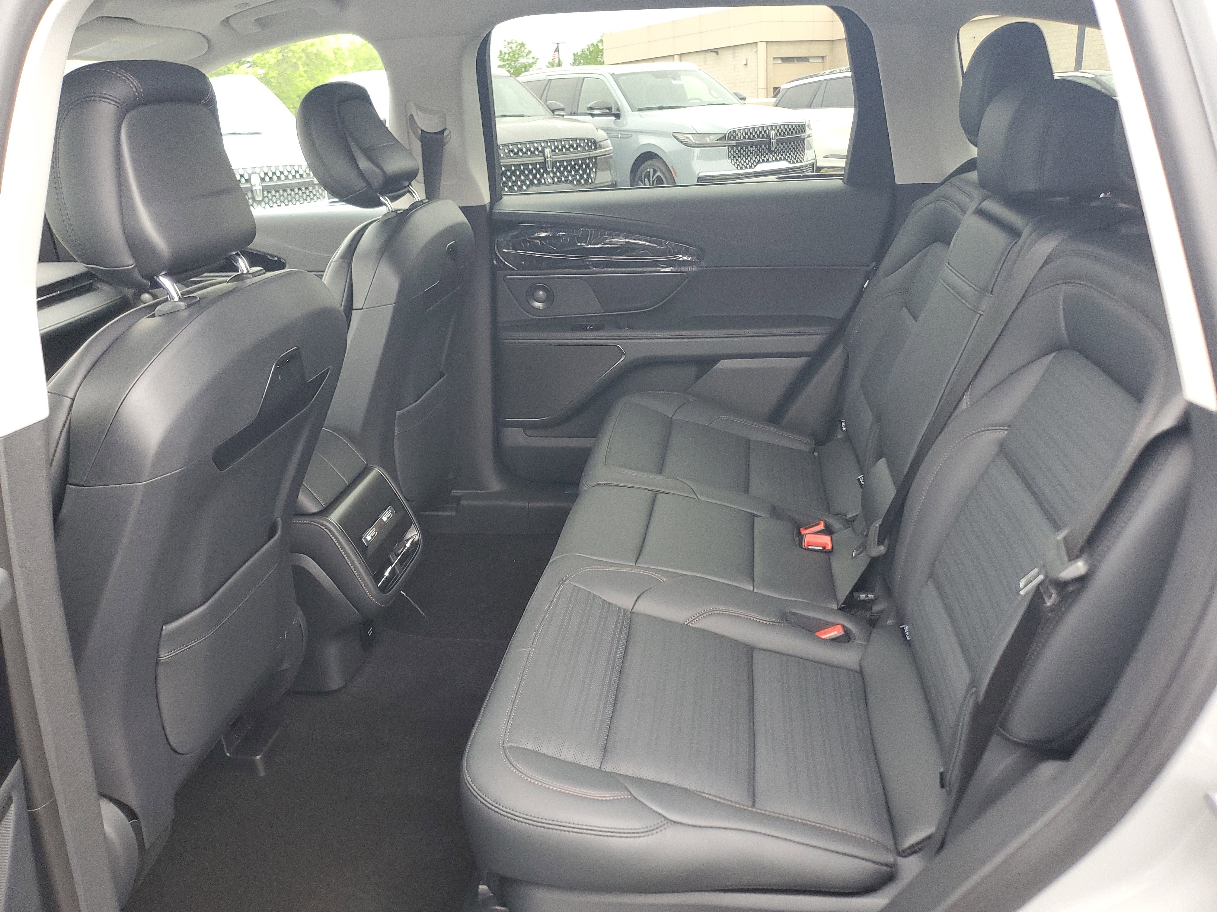New 2026 Lincoln Nautilus Reserve w/ Jet Appearance Package AWD/4WD image 28